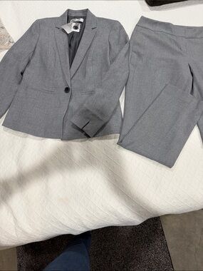 NWT Kasper Grey Women's Two-Piece Suit - 4